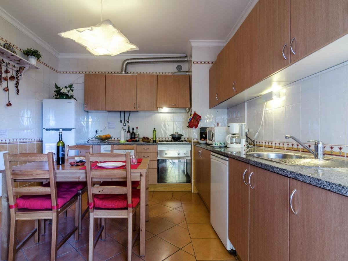 This Warm And Comfortable Apartment Lagos Chambre photo